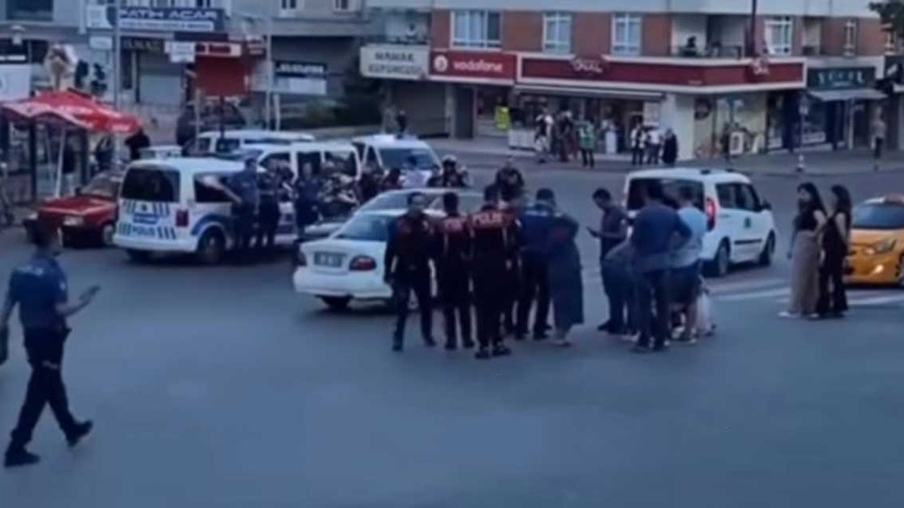 Mamak'ta silahlı saldırı paniğe yol açtı: Sokak ortasında silah sesleri!