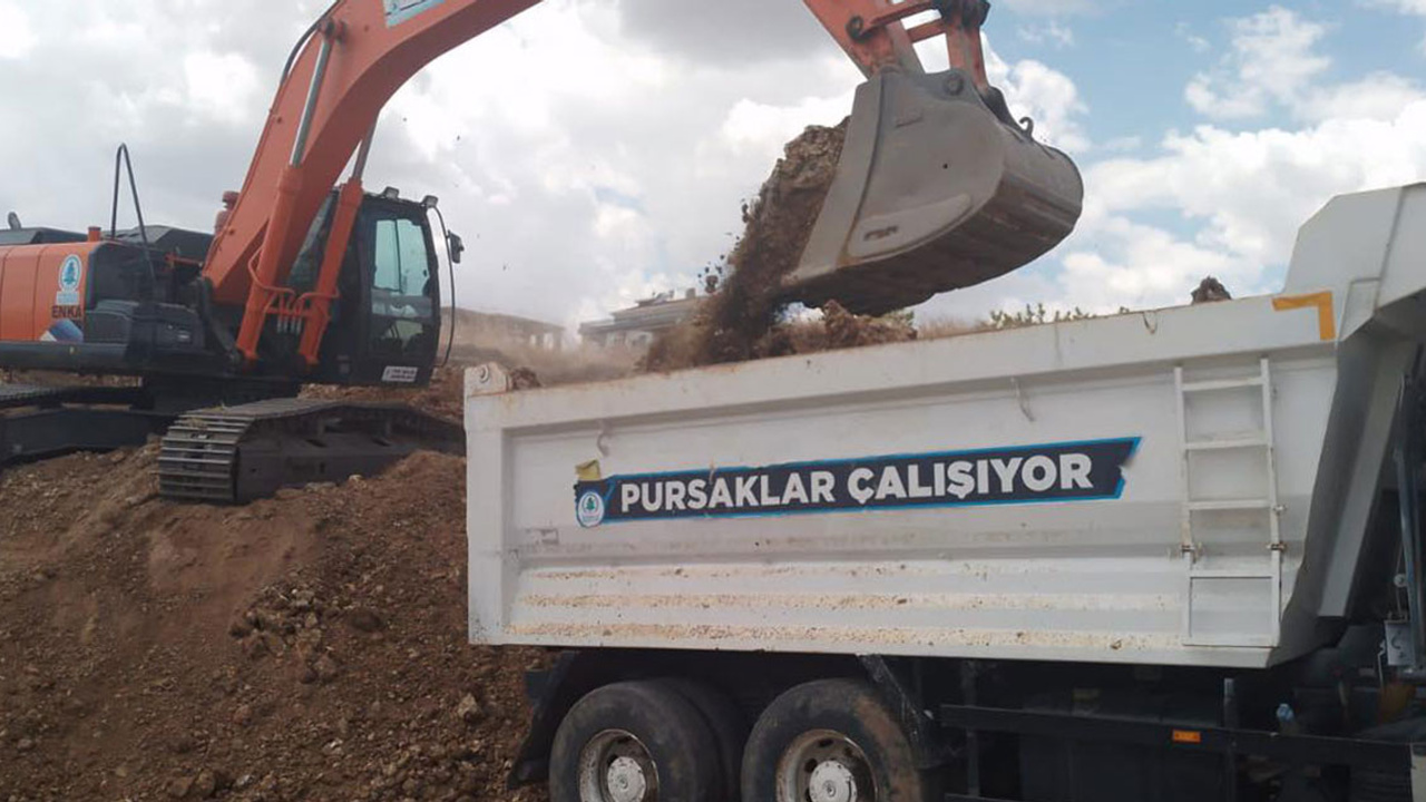 Pursaklar'da yol çalışmaları devam ediyor