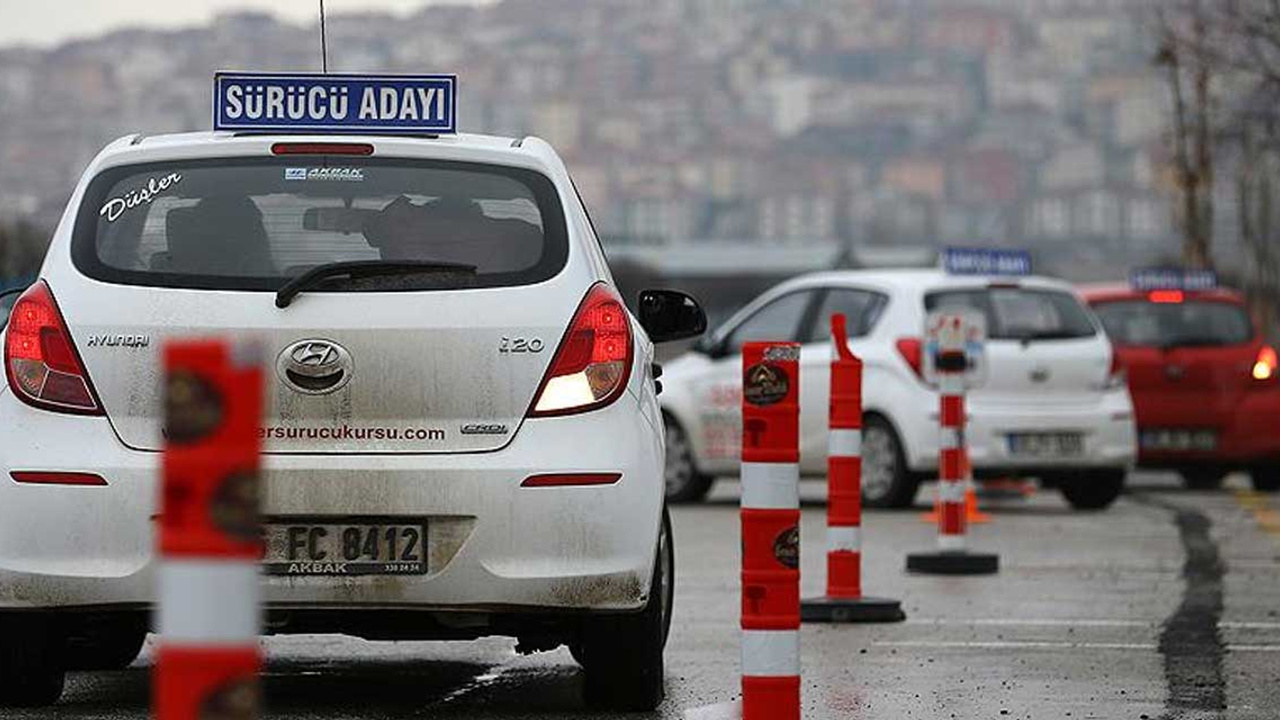 Ehliyet alacaklar dikkat: Ehliyet sınavlarında şartlar değişiyor