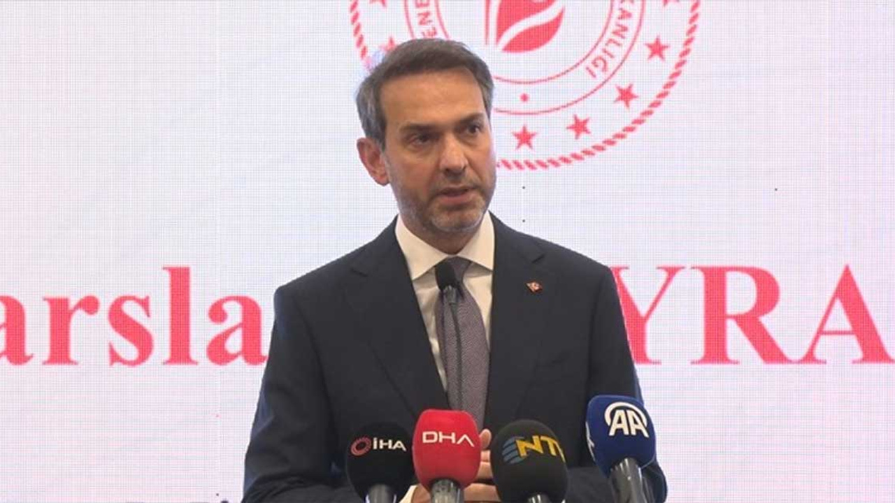 Bakan Bayraktar: ''10 yıl içerisinde yaklaşık 10 milyar dolarlık yatırım hedefimiz var''