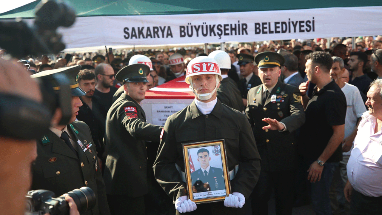 Şehit Astsubay Kıdemli Çavuş Talay, son yolculuğuna uğurlandı