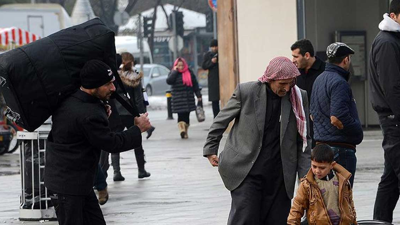 Dışişleri Bakanı Hakan Fidan'dan dikkat çeken Suriyeli sığınmacı açıklaması: "Zorla gönderecek değiliz"