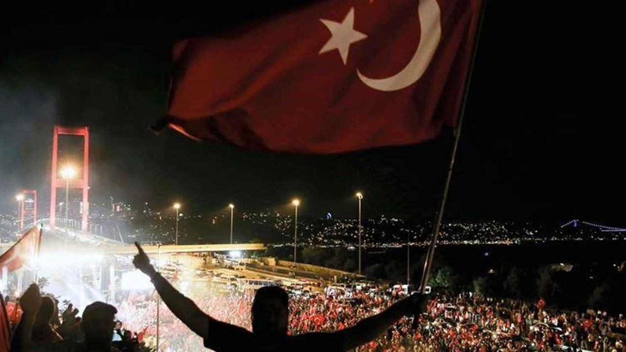 Spor camiasından 15 Temmuz paylaşımları: Şehit ve gaziler unutulmadı!