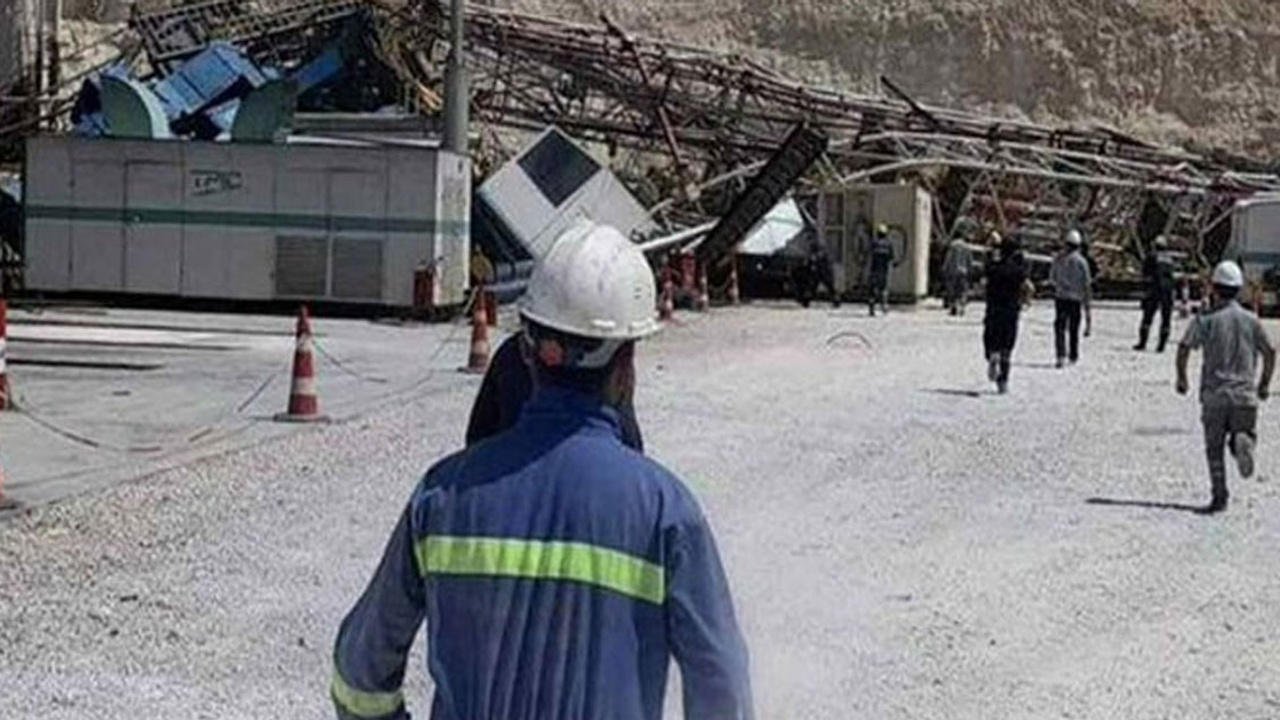 Gabar Dağı'nda sondaj kulesi devrildi, işçiler kule altında kaldı!
