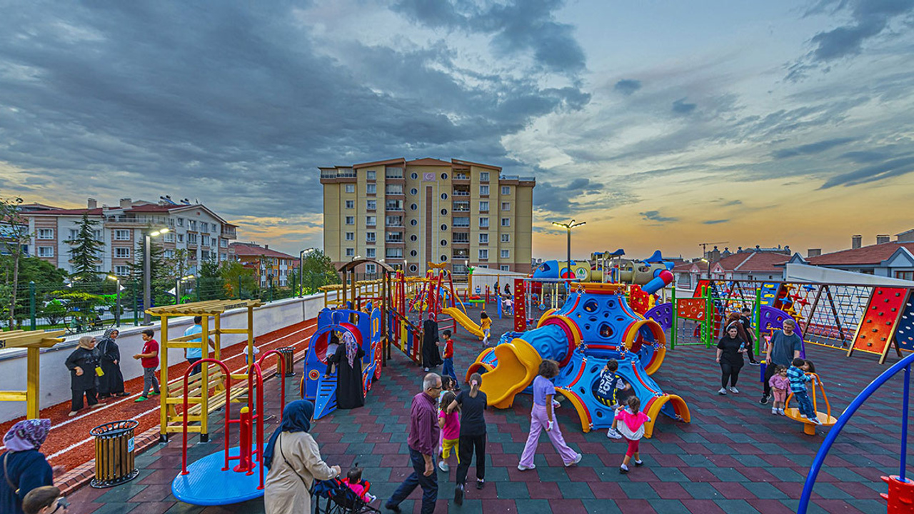 Pursaklar'da çocuklar doyasıya eğleniyor!