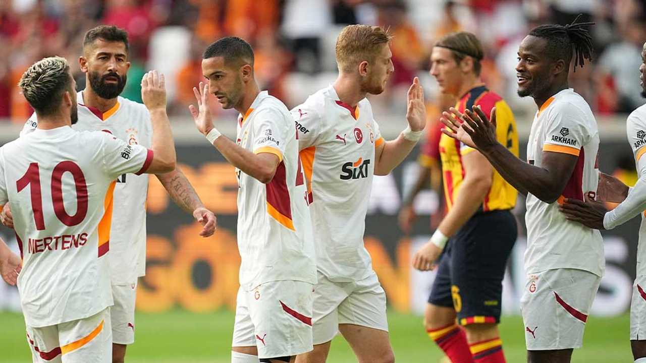 Galatasaray, as kadroyla başladığı hazırlık maçında Lecce'yi 2-1 yendi