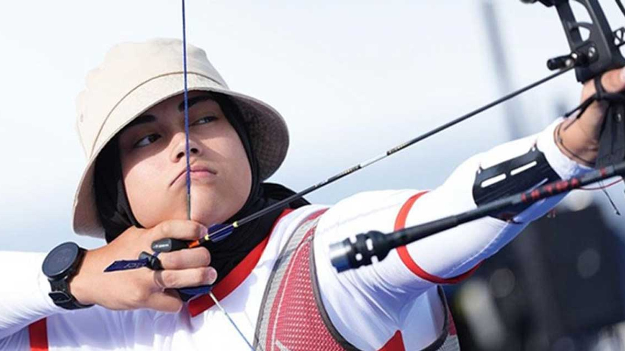 Paris 2024 Olimpiyat Oyunları'na harika başlangıç: Elif Berra Gökkır'dan tarihi rekor!