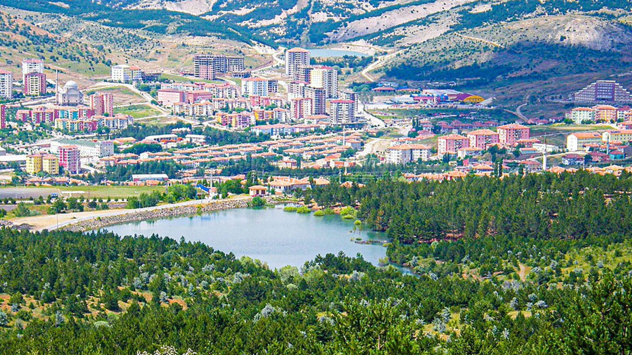 Yozgat'ta arazisini sel ve dolu vuran çiftçiye destek!