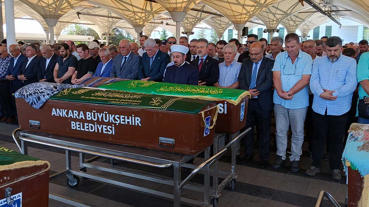 Eski Bakan Abdüllatif Şener’in oğlu tarafından öldürülen anneannesi Leyla Çetiner toprağa verildi