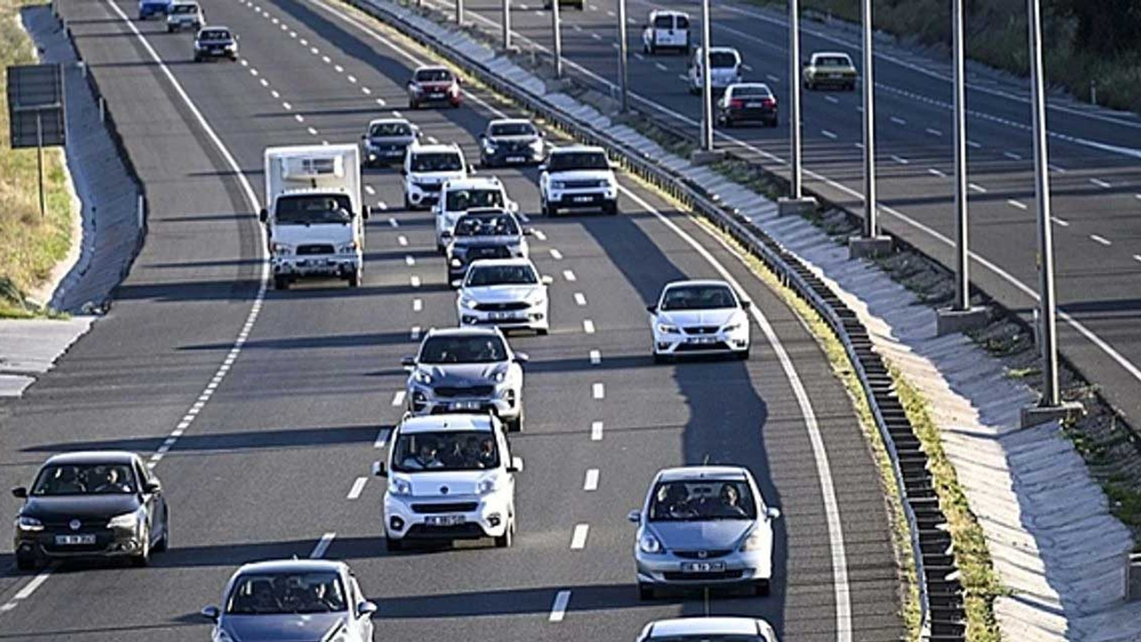 Karayollarında son durum ne? Ankara'da kara yollarında yapım, bakım ve onarım çalışmaları sürüyor