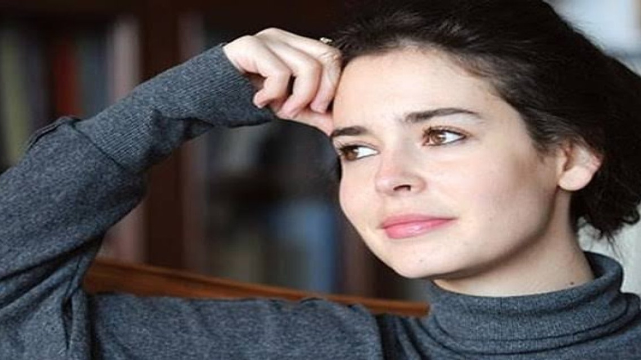 Oğlunun ismi üzerine tepkilere Pelin Batu'dan sert yanıt