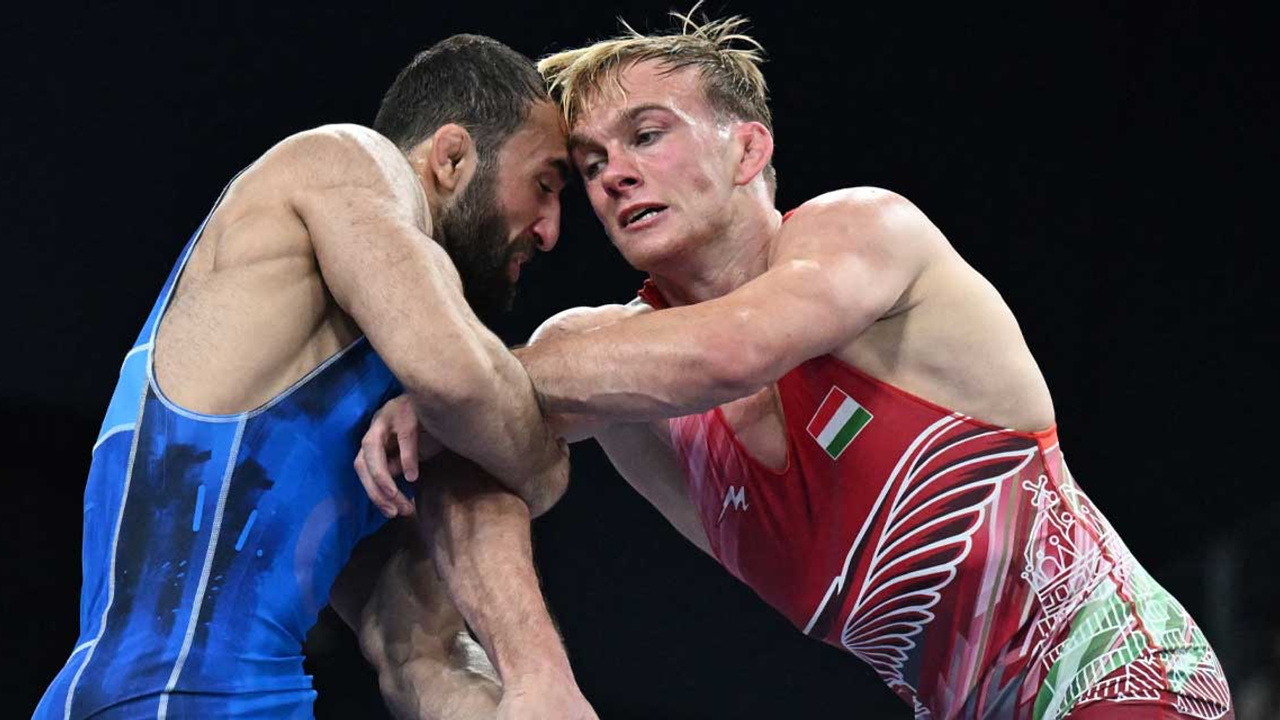 Paris 2024 Olimpiyatları'nda iki Milli güreşçimiz elendi