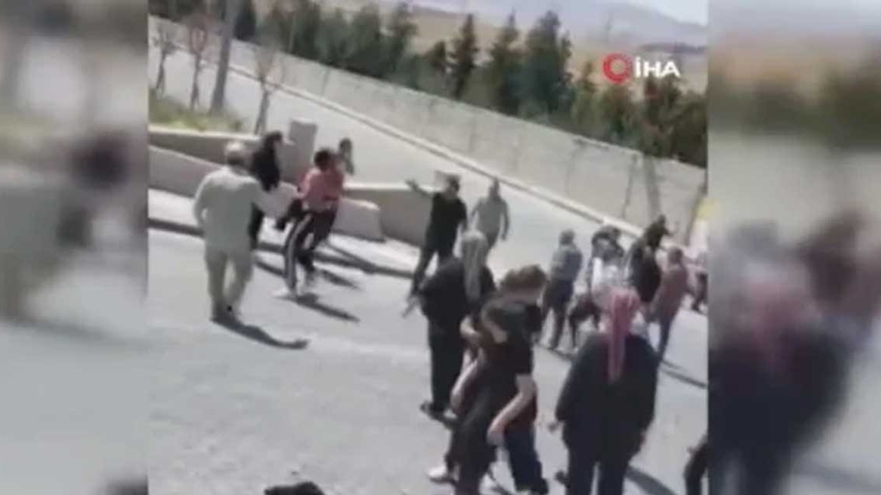 Ankara Sincan'da cenazeye giden kişiler kavgaya tutuştu: Mezarlıktaki tartışma kavgaya döndü