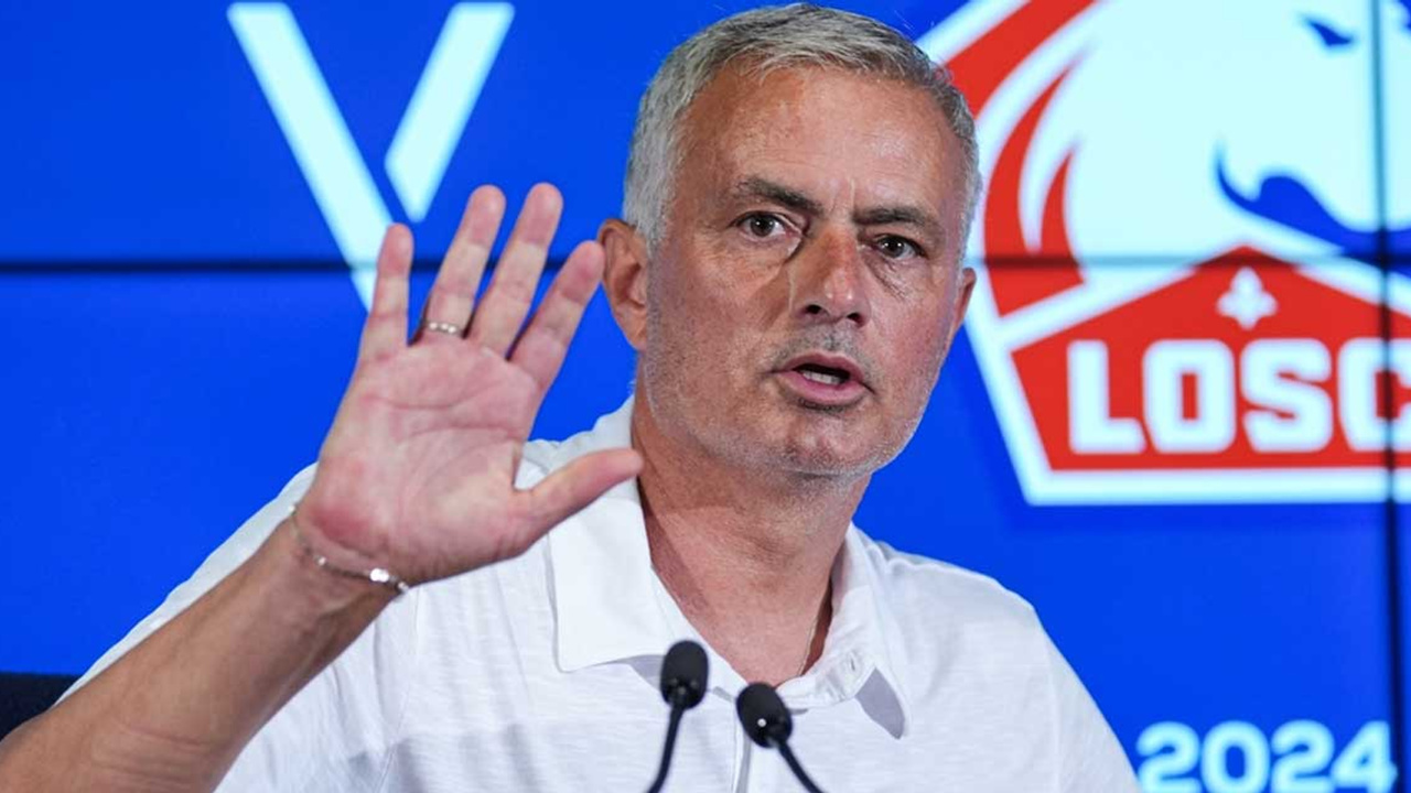 Fenerbahçe Teknik Direktörü Jose Mourinho'dan açıklama: Zaten asla Şampiyonlar Ligi’ni kazanamazdık