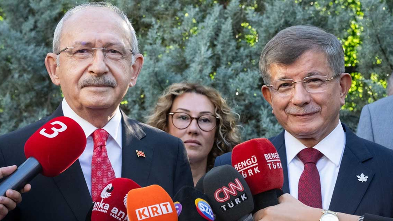 Kemal Kılıçdaroğlu ve Ahmet Davutoğlu bir araya geldi: Altılı masa ve ortak mutabakat metni vurgusu