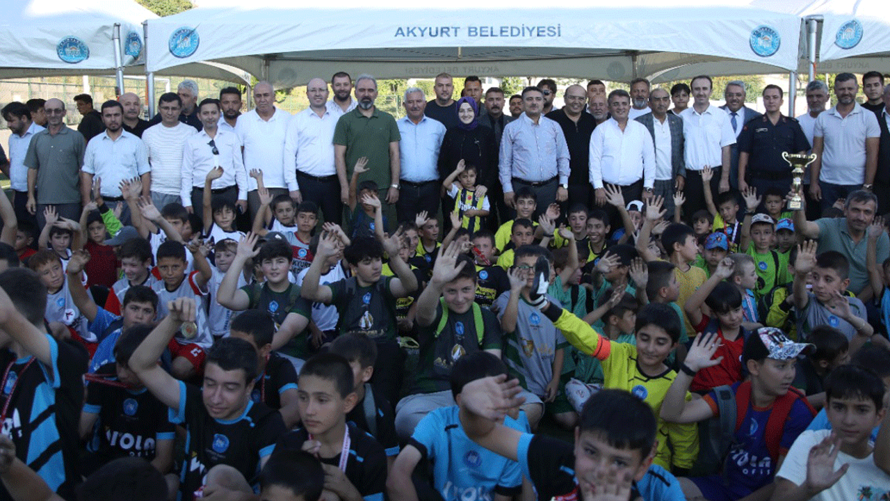 Akyurt'ta kupalar sahibini buldu! Başkan Ayık: Bu turnuvanın kaybedeni yok