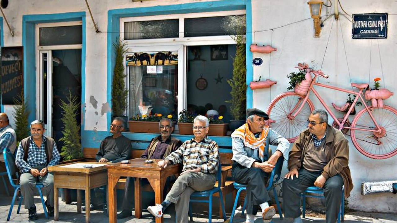 Bakan duyurdu: SGK’dan emeklilere geniş kapsamlı indirim fırsatları