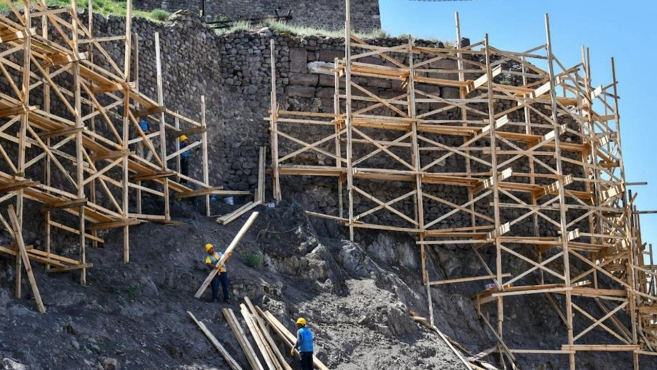 Şantiye gezileri devam ediyor