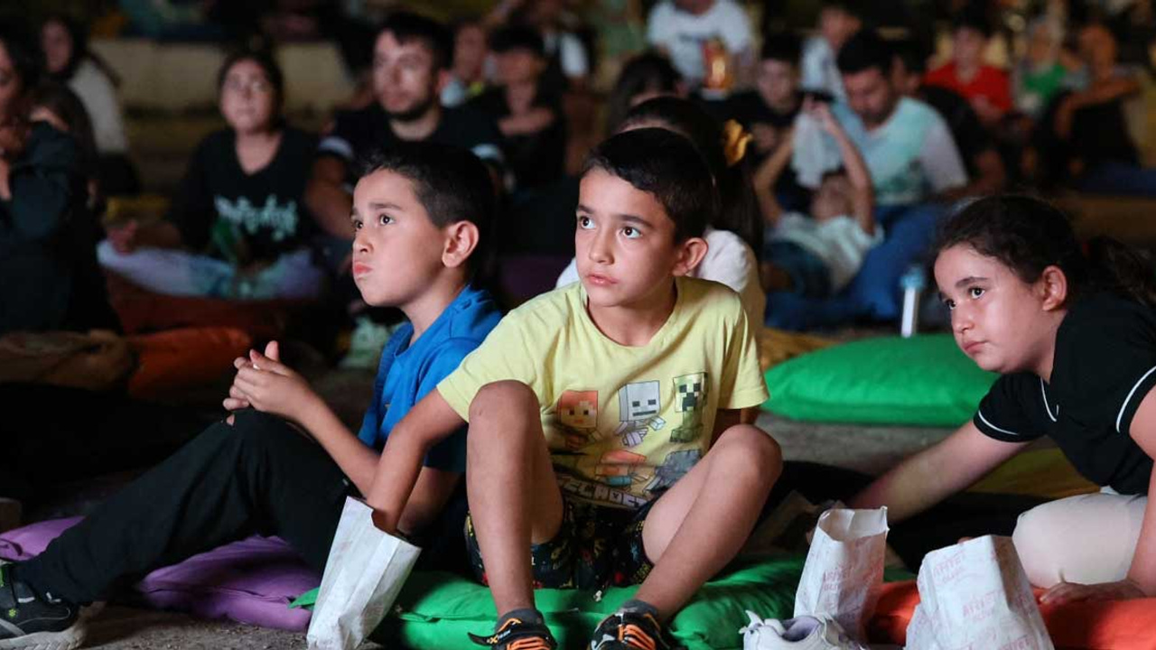 Kırıkkale Belediyesi'nden açık hava sinema keyfi