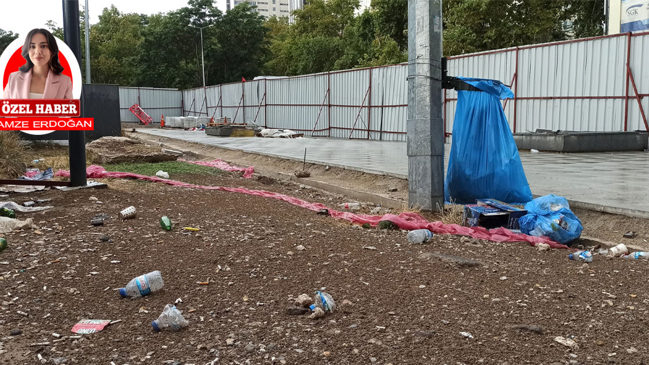 Ankara'da Kızılay metro durağı çöplüğe döndü: Çalışanlar yolculardan şikayetçi