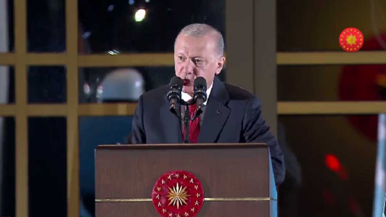 Cumhurbaşkanı Erdoğan büyük zaferin 102. yılında Külliye'den seslendi: Tam bağımsız Türkiye için emin adımlarla ilerliyoruz