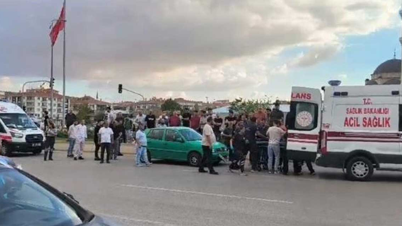 Ankara'da korkutan kaza: Sincan'da iki araç çarpıştı, 2 kişi yaralandı