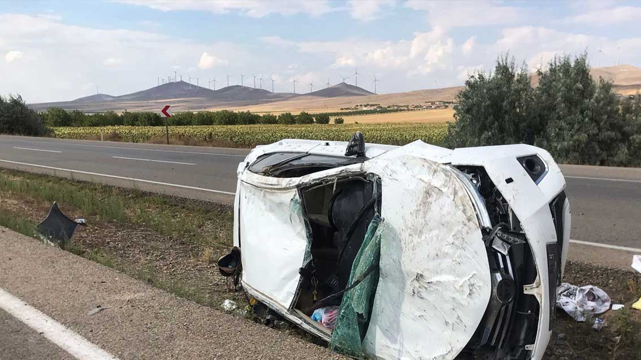 Kırşehir'de yaşanan trafik kazasında 1'i bebek 5 kişi yaralandı