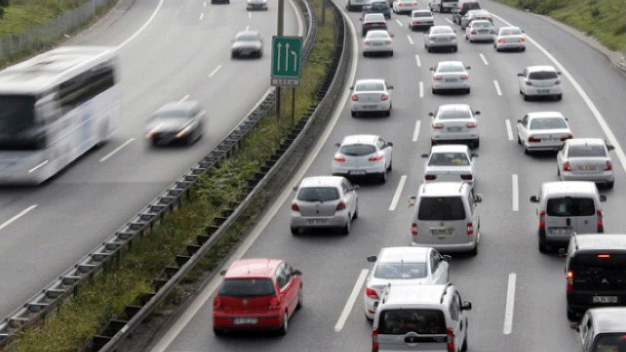 Sürücüler dikkat! Kırşehir-Kırıkkale istikameti trafiğe kapatıldı!