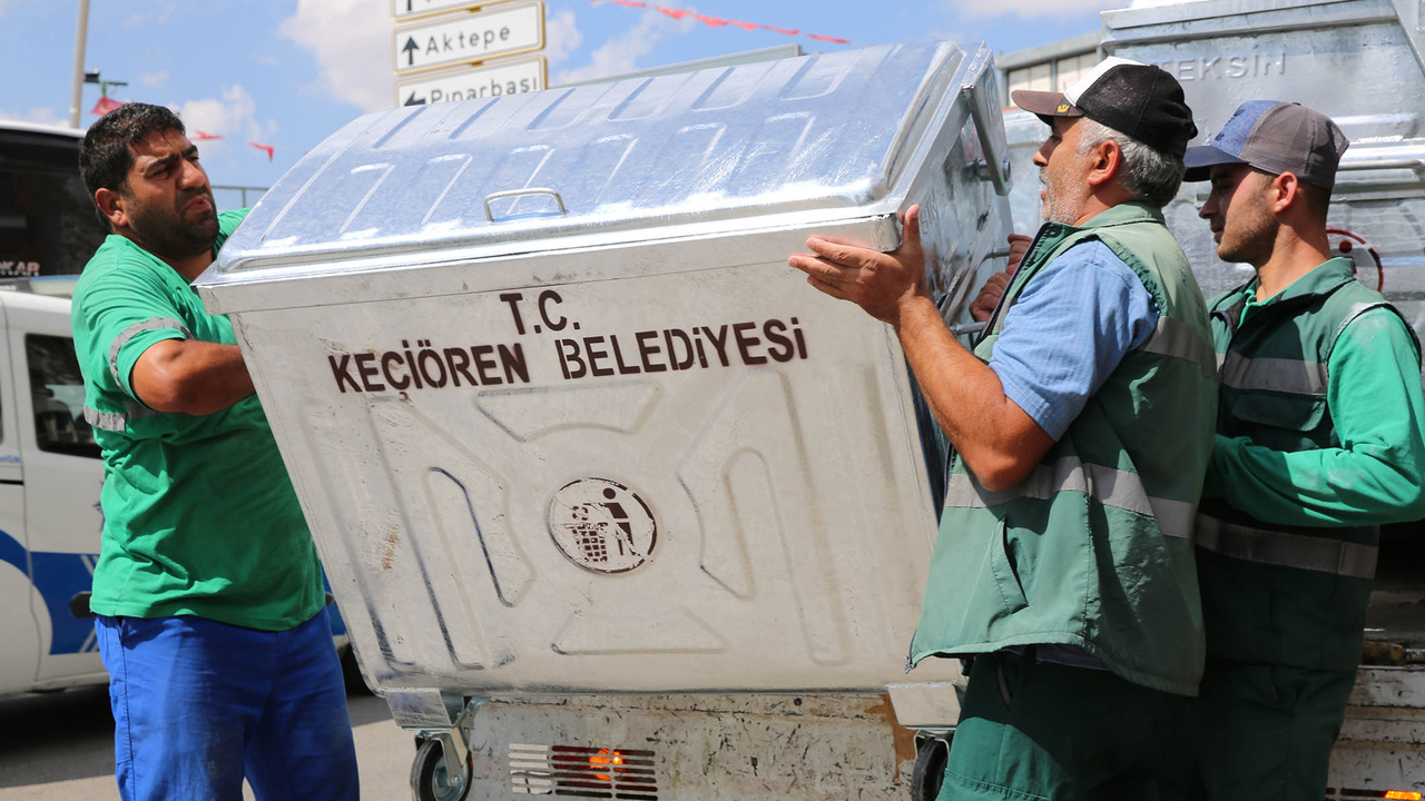 Keçiören’de çöp konteyneri olmayan sokak kalmayacak