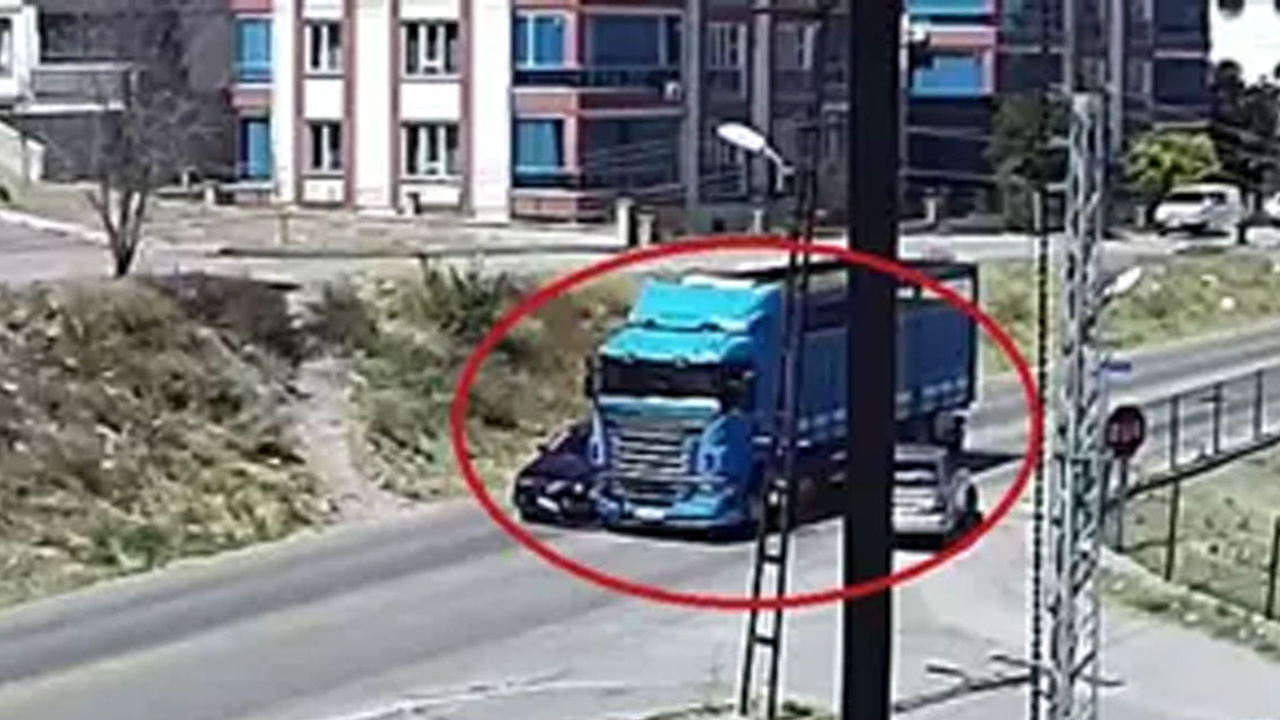 Beypazarı'nda trafik kazası: TIR otomobile çarptı, araçlar savruldu!