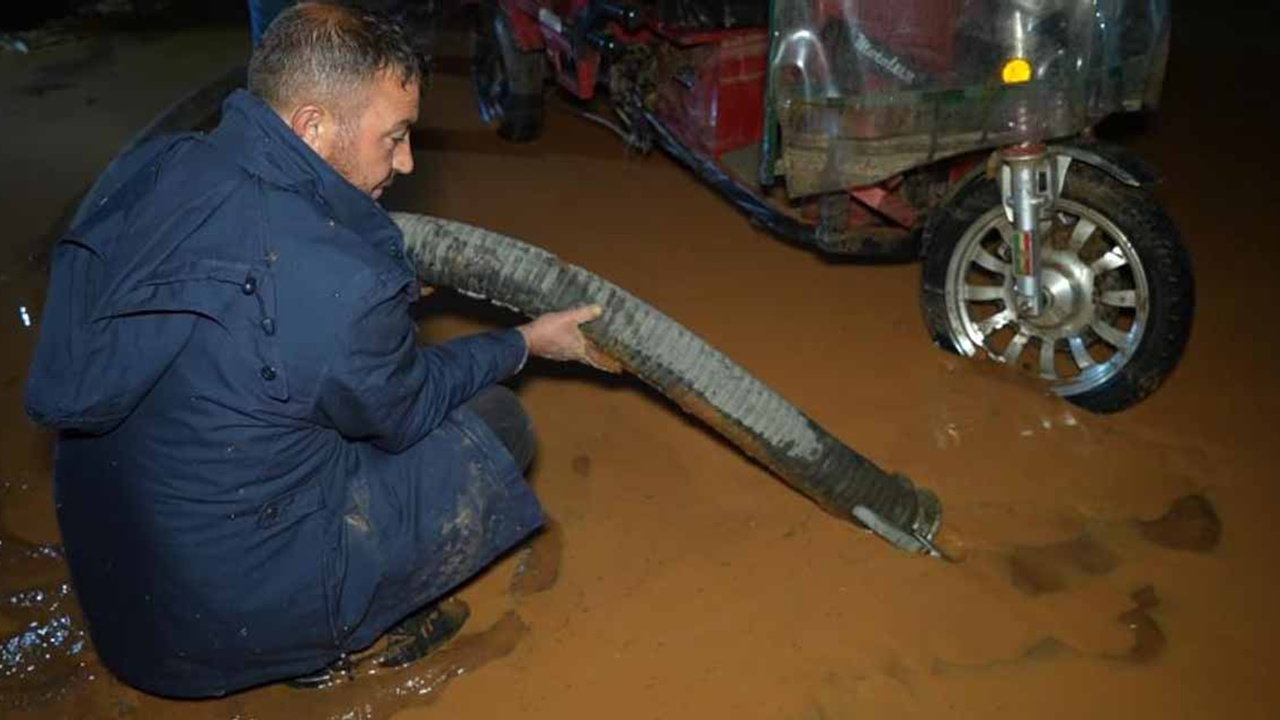 Kırıkkale’de sağanak dereyi taşırdı, köyü su altında bıraktı