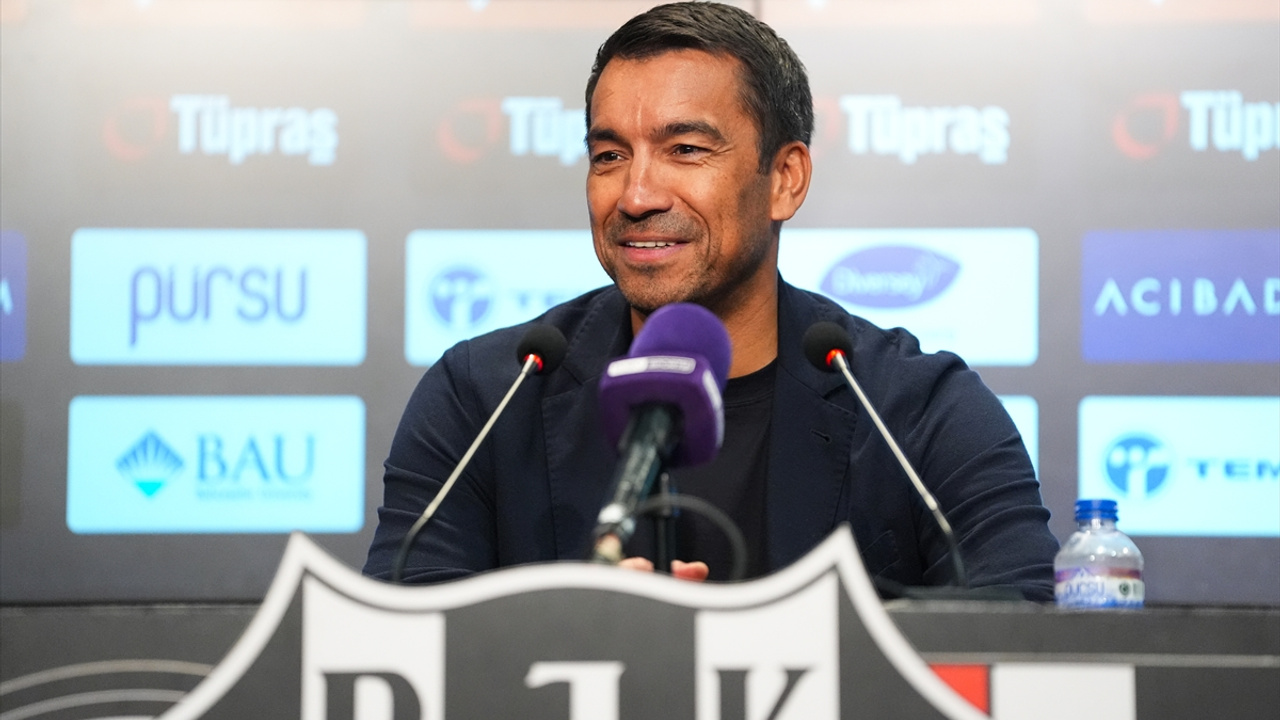 Giovanni van Bronckhorst: "İyi bir takıma karşı galip geldiğimiz için memnunum"