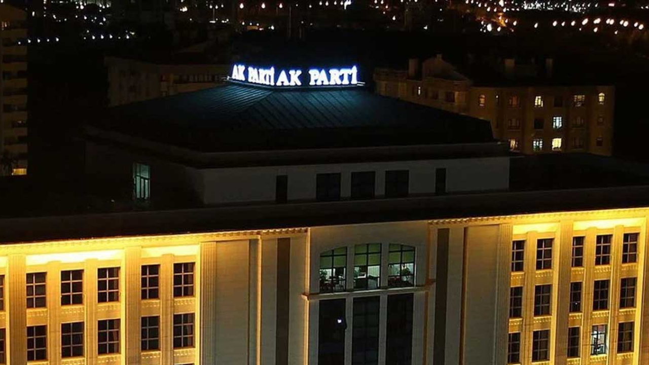 AK Parti'de 'görevden alma' depremi: Yedi başkan iddiaların odağında!