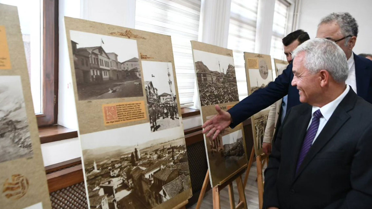 Başkan Şahin, "Bir Başkent'in Doğuşu" fotoğraf sergisini ziyaret etti