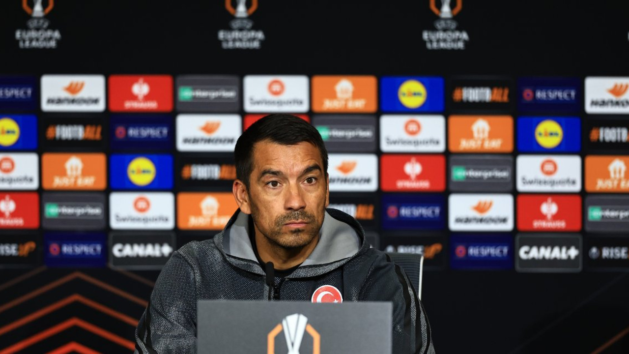 Bronckhorst: "İyi bir takıma karşı oynayacağız"