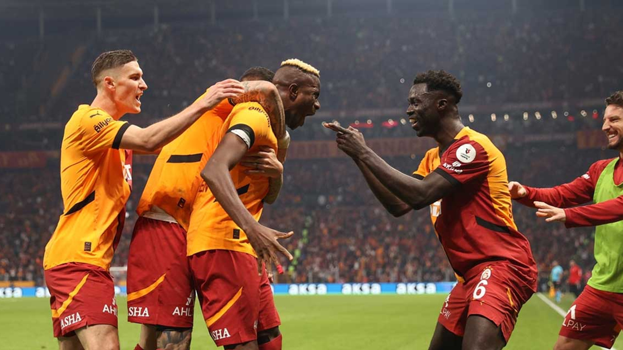 Galatasaray'ın bileği bükülmüyor: Sarı kırmızılılar, Beşiktaş'ı da devirdi namağlup zirvede yerini korudu