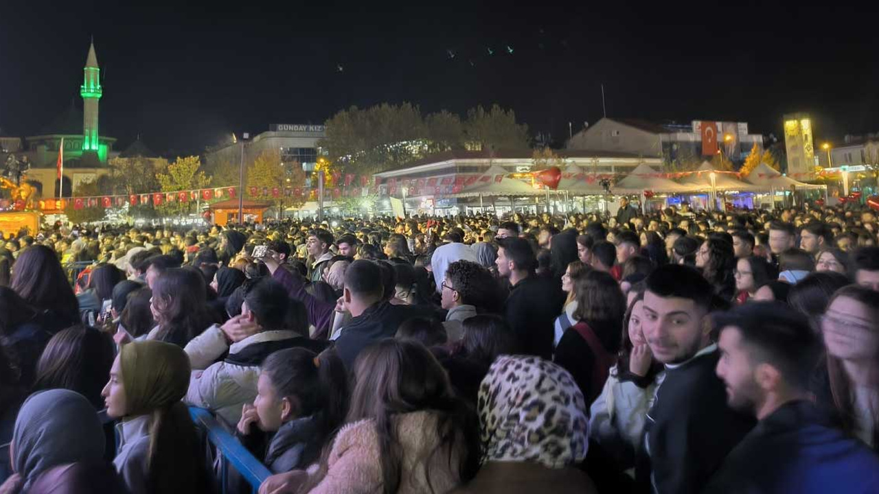 Kırşehir’de Cumhuriyet Bayramı coşkusu müzikle buluştu