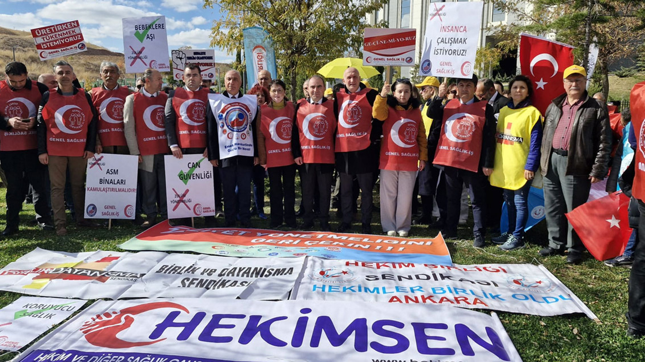 Aile hekimlerinden Sağlık Bakanlığı önünde eylem: Yönetmeliği geri çekin