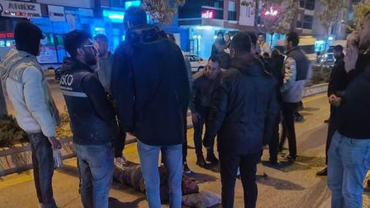 Ankara'da Sincan’da otomobil yayalara çarptı: 2 yaralı