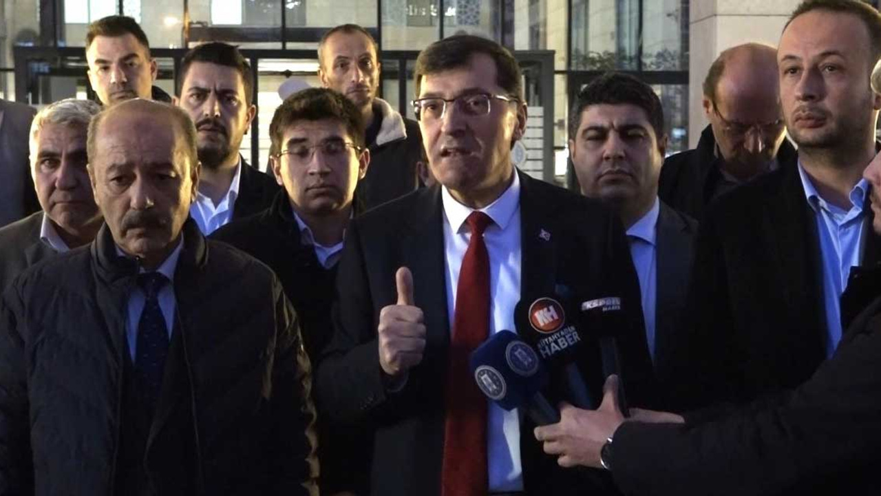 CHP'li Kütahya Belediye Başkanı Eyüp Kahveci'den dikkat çeken çıkış: "Esenyurt'ta DEM Parti ile yan yana olmaktan rahatsızım"