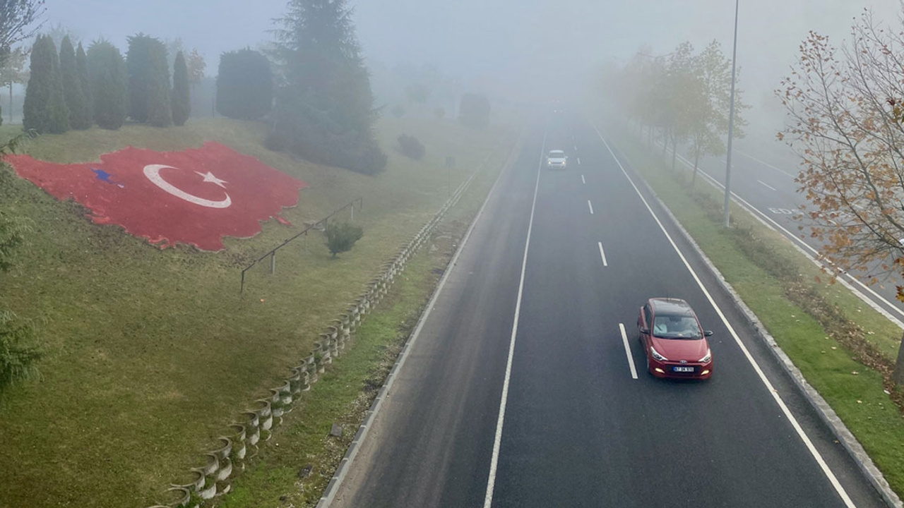 Ankara-İstanbul yolunda sis etkili oldu