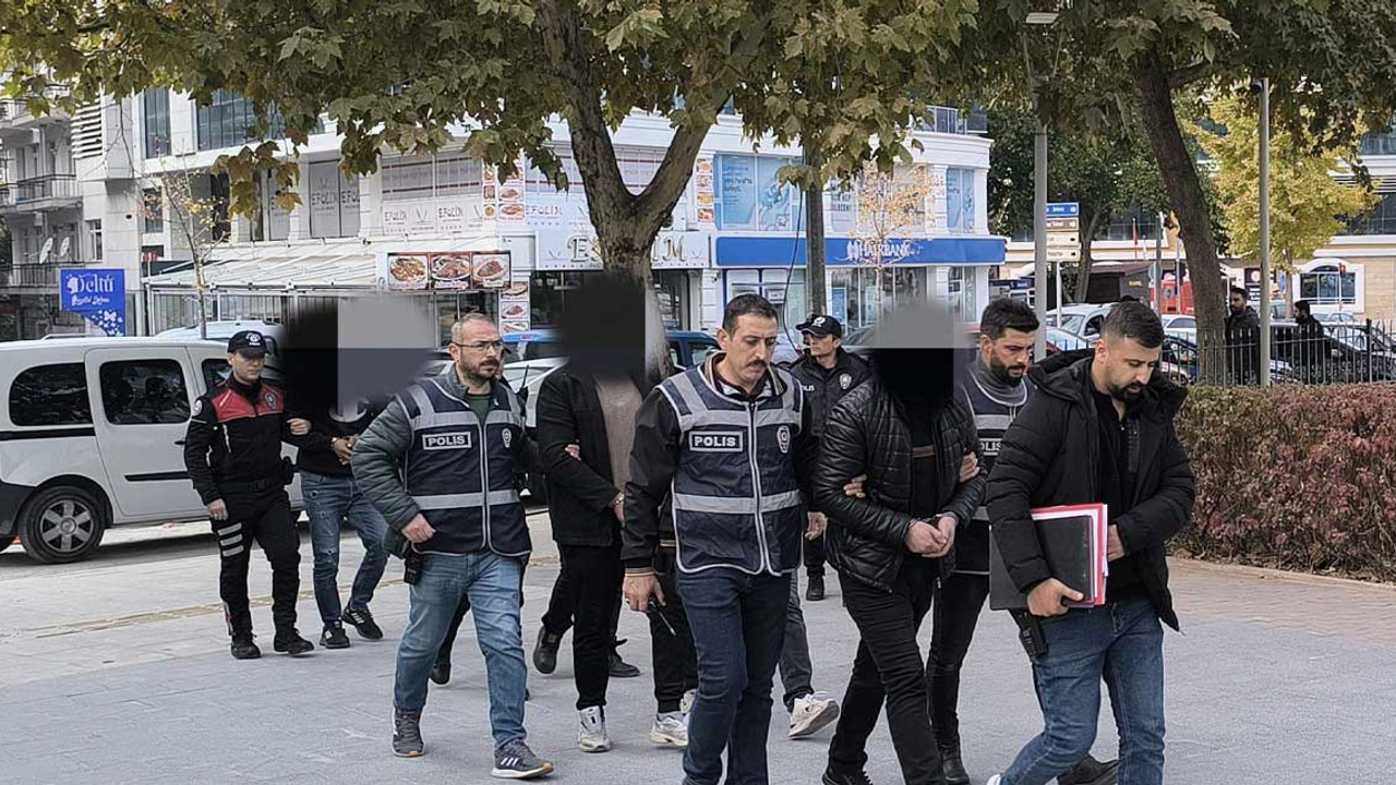 Kırşehir'de bir kişinin ölümüyle sonuçlanan silahlı kavga hakkında 4 kişi gözaltına alındı