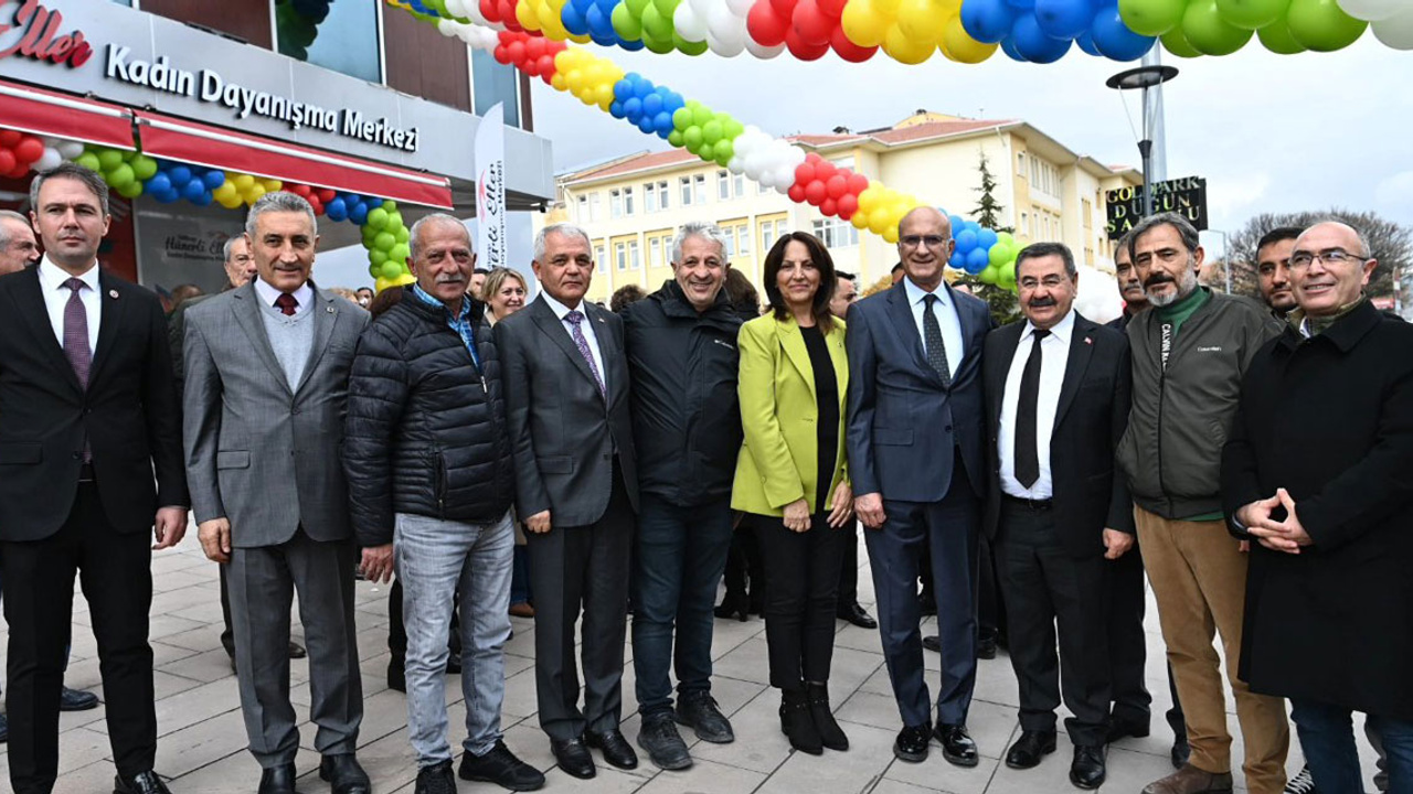 Gölbaşı'nda "Hünerli Eller Dayanışma Merkezi" açıldı!