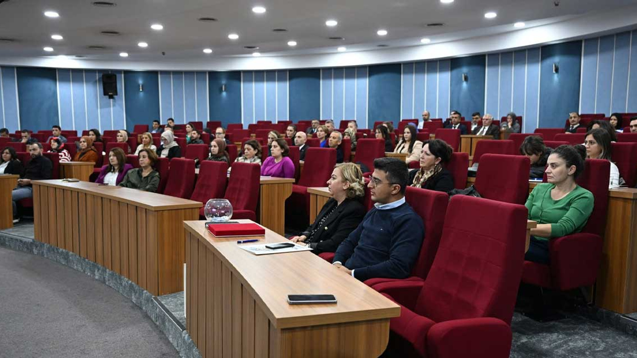 Altındağ Belediyesinden "Aile destekli başarı yolculuğu" semineri