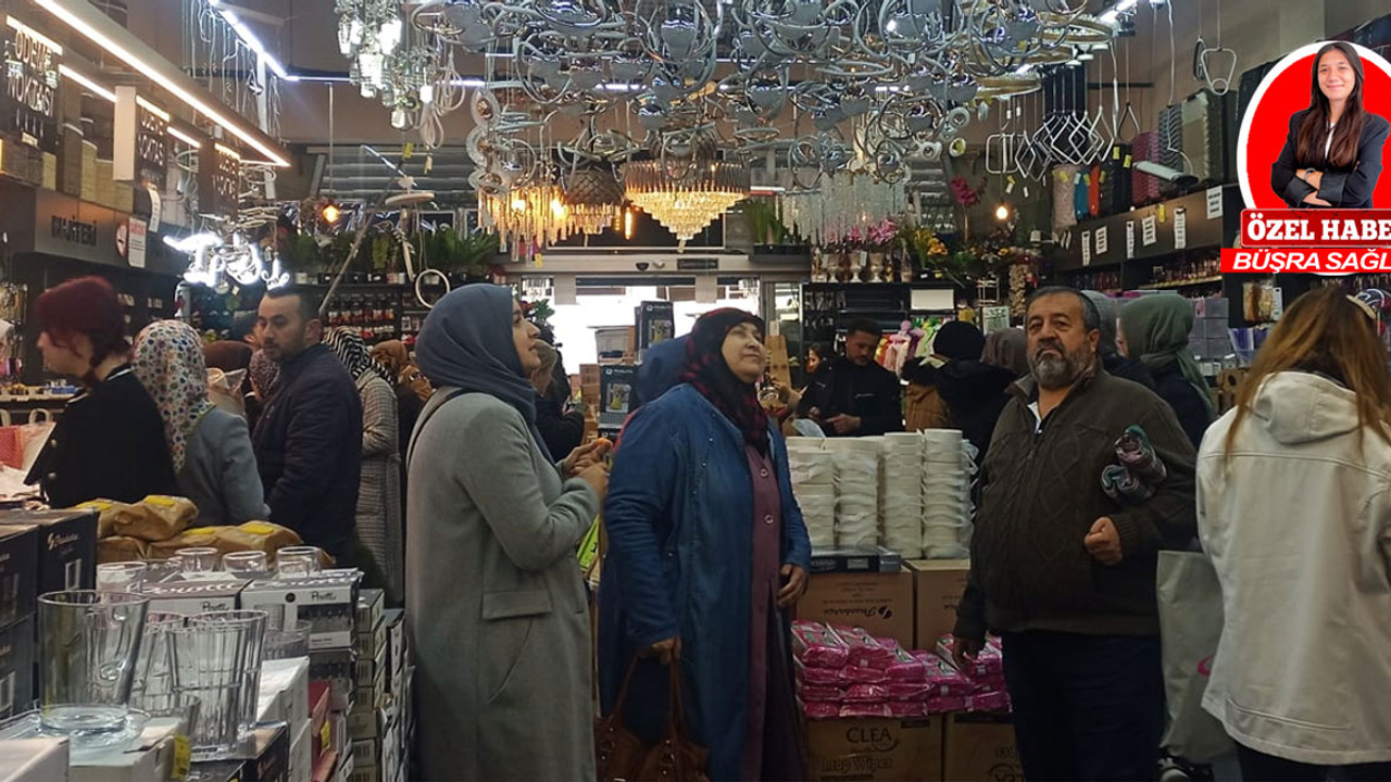 24 Kasım heyecanı Başkent’i sardı: Öğretmenler Günü için hediyelik alışveriş telaşı