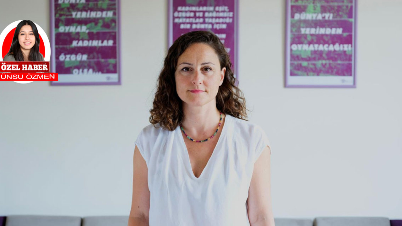 Mor Çatı Kadın Sığınağı Vakfı Gönüllüsü Hale Çelebi: "Kadına yönelik şiddetin kaynağı toplumsal cinsiyet eşitsizliği"