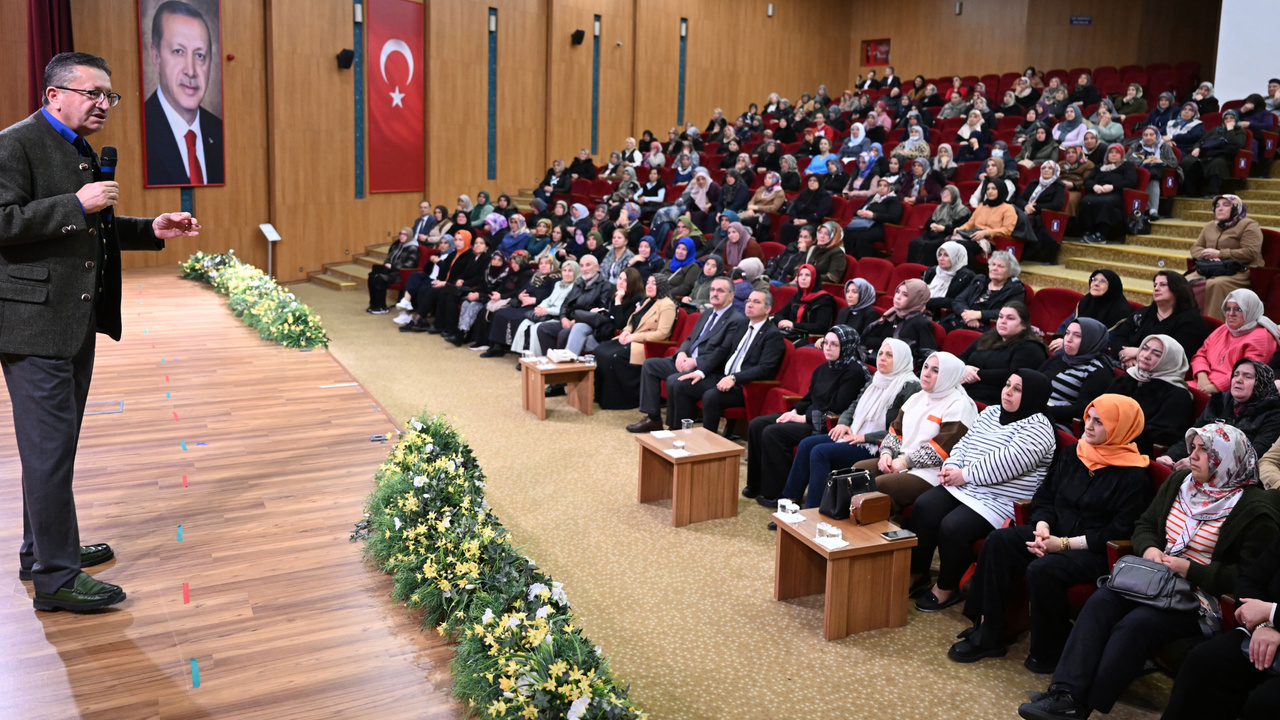 Başkan Tiryaki Altındağlı kadınlarla bir araya geldi