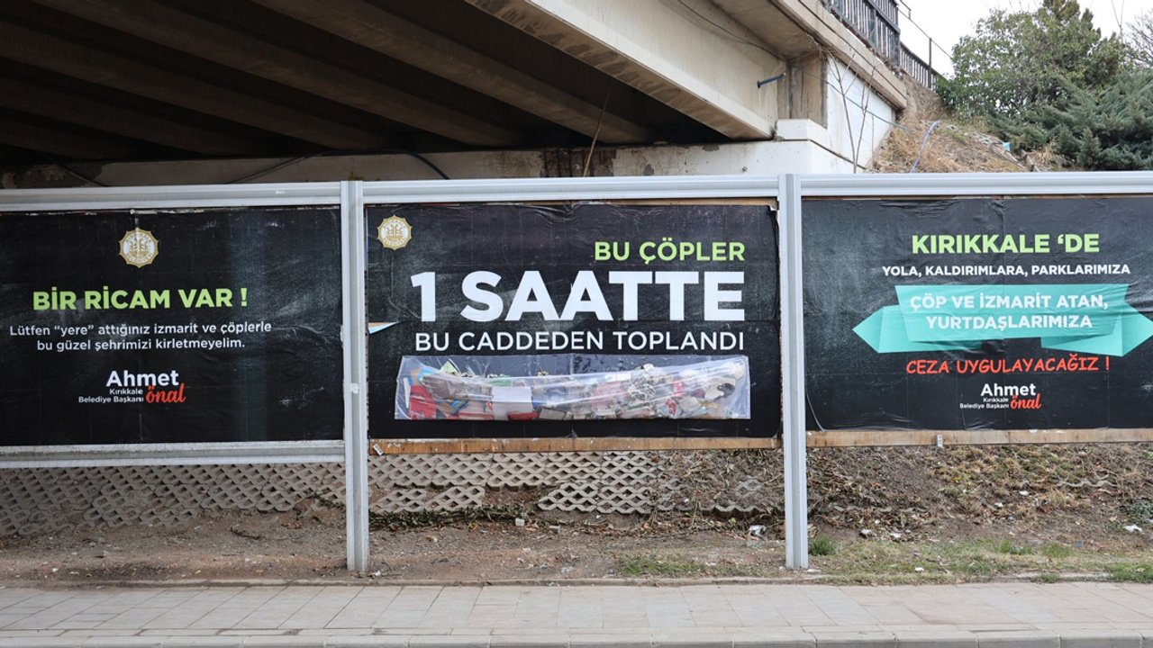 Kırıkkale Belediyesinden "Çöplü Bilboard" ile uyarı