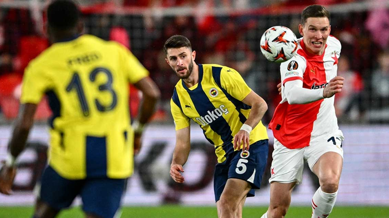 Fenerbahçe, Slavia Prag'ı geriden gelerek devirdi: Avrupa Liginde kötü seri sona erdi