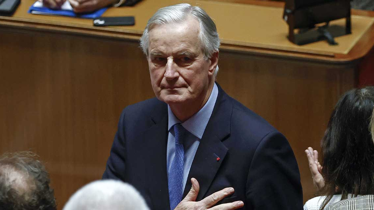 Güvenoyu alamayan Fransa Başbakanı Michel Barnier istifa etti